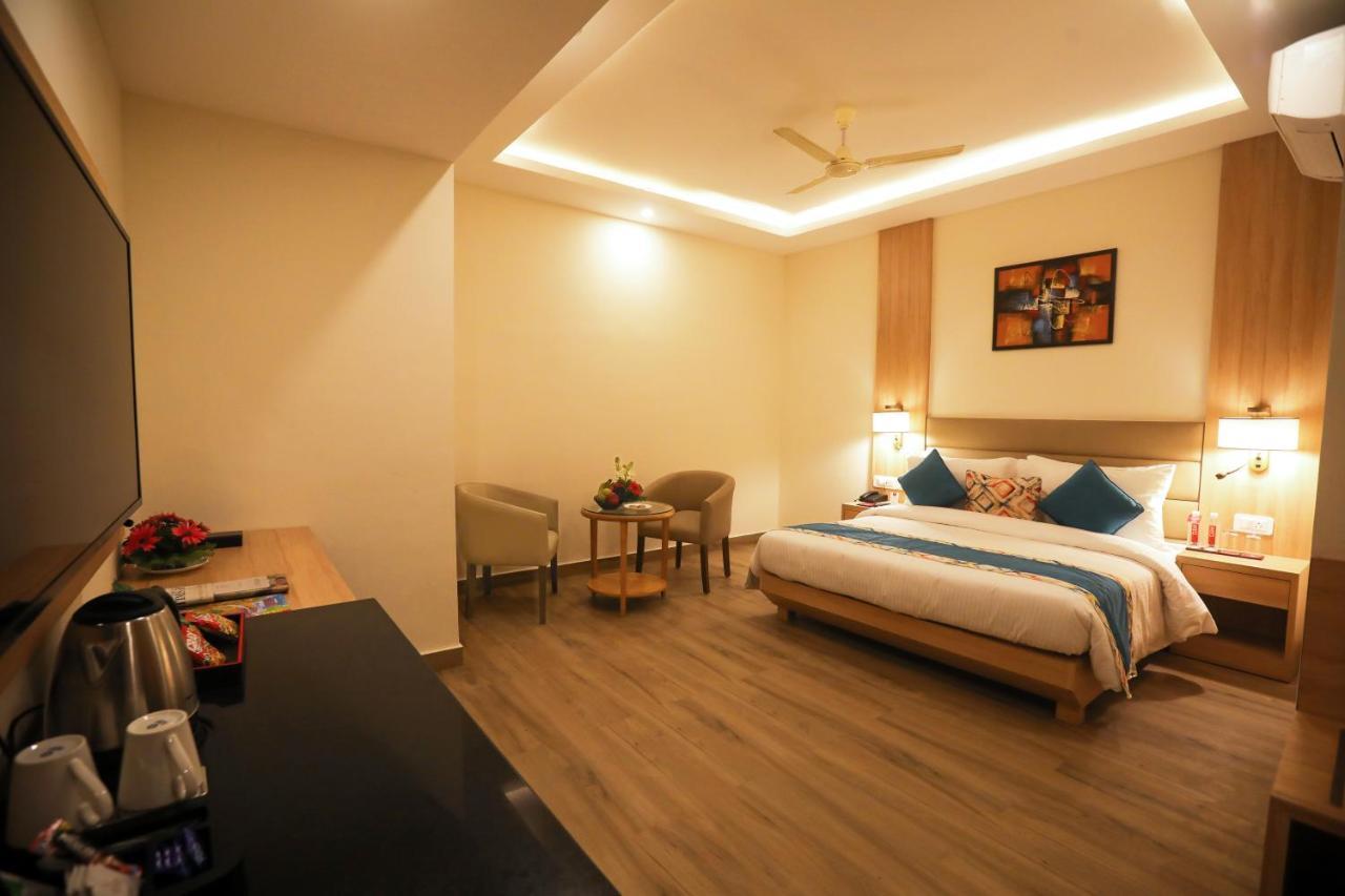 Elora Lords Eco Inn , Lucknow Exteriör bild